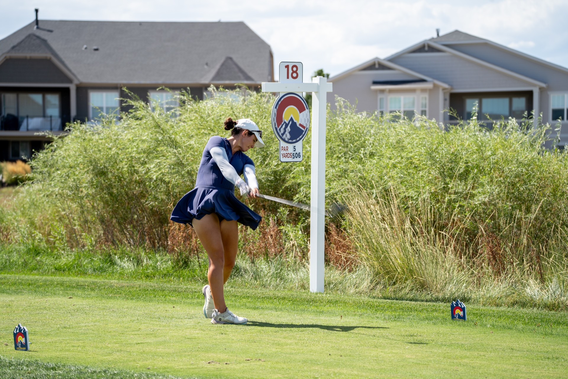 Katherine Lemke golfing, photo 2